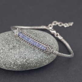 Srebrna bransoletka z kamieniami tanzanitu