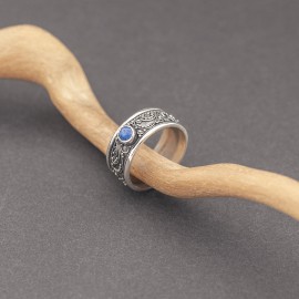 Srebrny pierścionek z lapisem lazuli (rozm.19,5)
