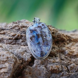 Srebrny wisior z opalem boulder