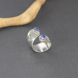 Srebrny pierścionek z lapisem lazuli (rozm.18)