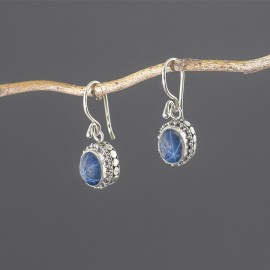 Srebrne kolczyki z szafirem gwiaździstym