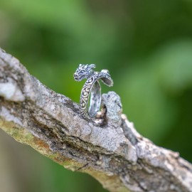 Srebrny pierścionek z motywem smoka (rozm.16-17)