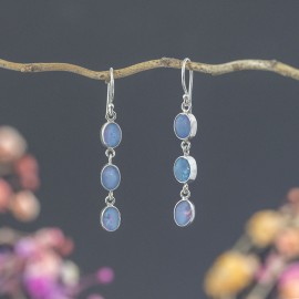 Srebrne kolczyki z opalem australijskim