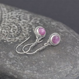 Srebrne kolczyki z rubinem