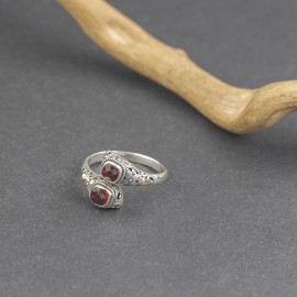 Srebrny pierścionek z granatem i złotem 18K (rozm.23)