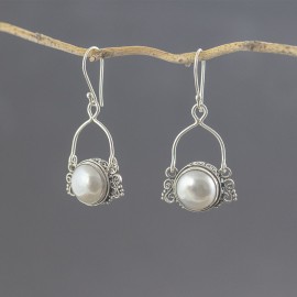 Srebrne kolczyki z perłą