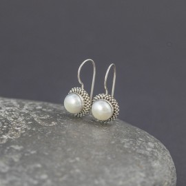 Srebrne kolczyki z perłami