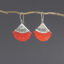 Srebrne kolczyki z koralem