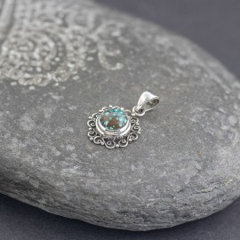 Srebrny wisiorek z turkusem