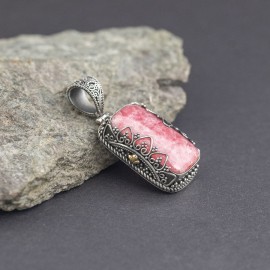 Srebrny wisiorek z rodochrozytem i złotem 18K
