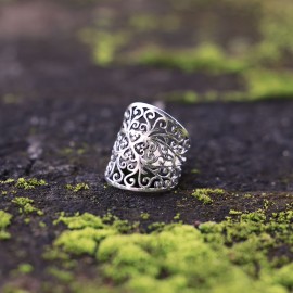 Srebrny ażurowy pierścionek