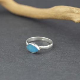 Srebrny pierścionek z opalem australijskim (rozm.22)