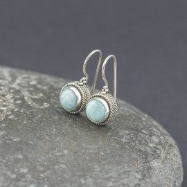 Srebrne kolczyki z larimarem