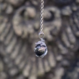 Srebrny wisiorek smok z onyksem i złotem 18K