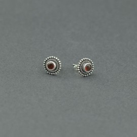 Srebrne sztyfty z granatem