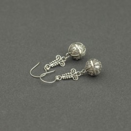 Srebrne kolczyki w orientalnym stylu