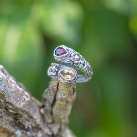 Srebrny pierścionek z granatem i cytrynem