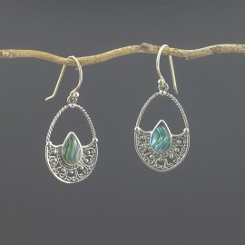 Srebrne kolczyki z muszlą paua