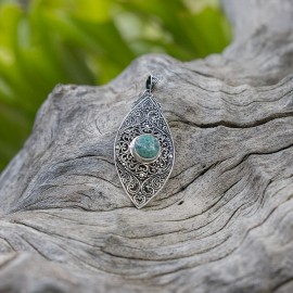 Srebrny wisiorek z turkusem