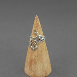 Srebrny pierścionek z topazem i złotem 18K (rozm.15)