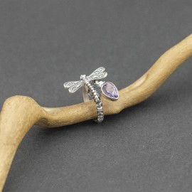 Srebrny pierścionek z ametystem