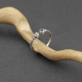 Srebrny pierścionek z ametystem