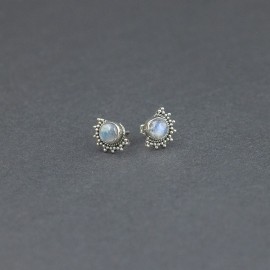 Srebrne sztyfty z kamieniem księżycowym