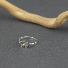 Srebrny pierścionek ze złotem 18K